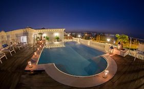 Palace Hotel